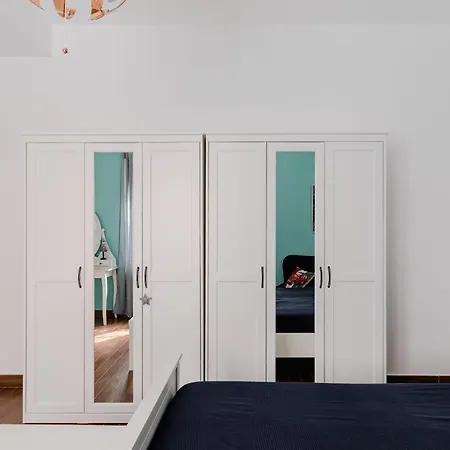 Lejlighed Scarfoglio Apartment, 4 Persone, 2 Camere, Balcone, Wi-fi, Stazione Tiburtina