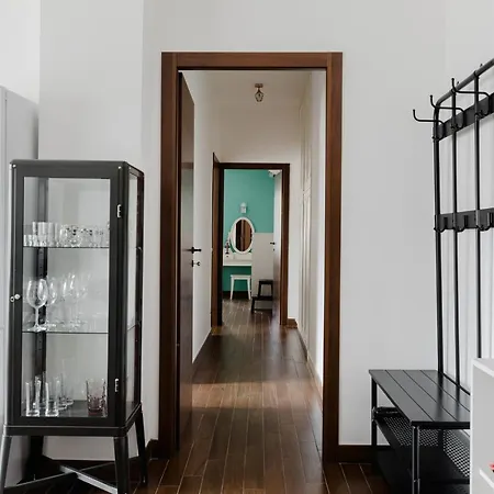 Scarfoglio Apartment, 4 Persone, 2 Camere, Balcone, Wi-fi, Stazione Tiburtina Lejlighed *