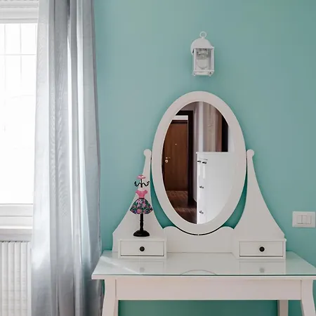 Scarfoglio Apartment, 4 Persone, 2 Camere, Balcone, Wi-fi, Stazione Tiburtina Rom